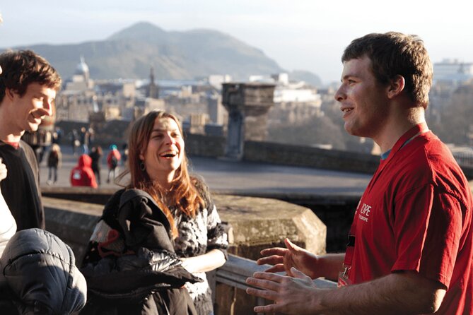 Edinburgh: Old Town's Highlights Walking Tour - St Giles Cathedral and Its Stained Glass Stories