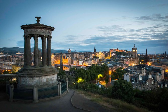 Edinburgh Photography Masterclass - Private Photography Lesson - Long exposure light streaks and light painting fundamentals