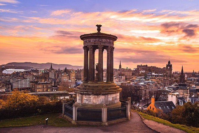 Edinburgh Private city tour - Greyfriars Kirkyard: the quiet corner people miss