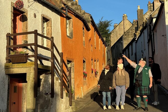 Edinburgh: Private Outlander, Palaces & Jacobite Experience - South Queensferry and the 3 Bridges viewpoint: quick, scenic, and free