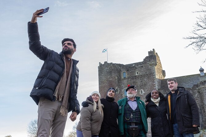 Edinburgh: Private Outlander, Palaces & Jacobite Experience - Midhope Castle stop: 30 minutes for Outlander atmosphere