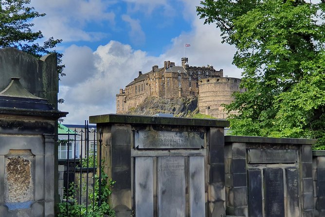 Edinburgh Private Walking Tour - Why the private format matters on a city this steep