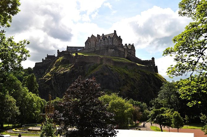 Edinburgh Private Walking Tour with a Local - Key highlights to know before you go