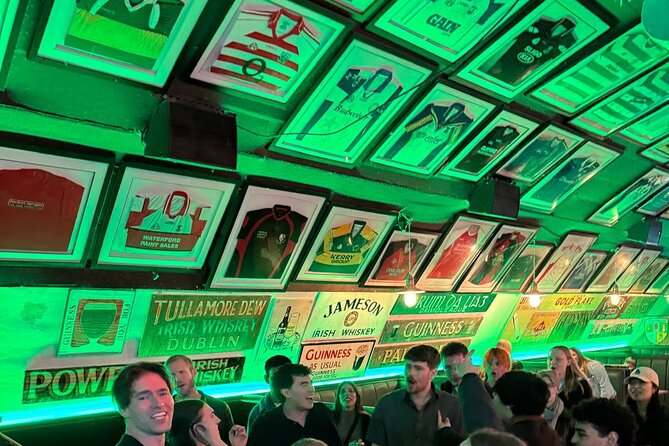 Edinburgh Pub Crawl Free Shots and VIP Entry - Getting value for $20.67: how to budget without killing the fun