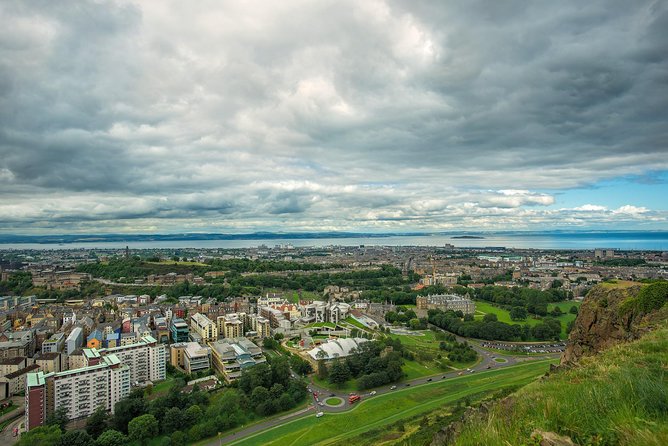 Edinburgh's Landscapes Tours with a Local Guide: Private & Personalized - Holyrood Park: hike time or a park reset