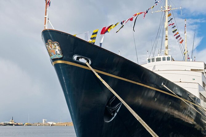 Edinburgh Shore Excursion: City Tour and Royal Yacht Britannia - Group size and comfort, the coach experience you’re really buying