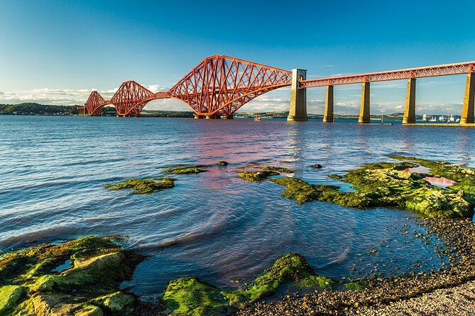 Edinburgh: The Outlander, Palaces & Jacobites Tour - Midhope Castle in summer, Forth Bridges in winter
