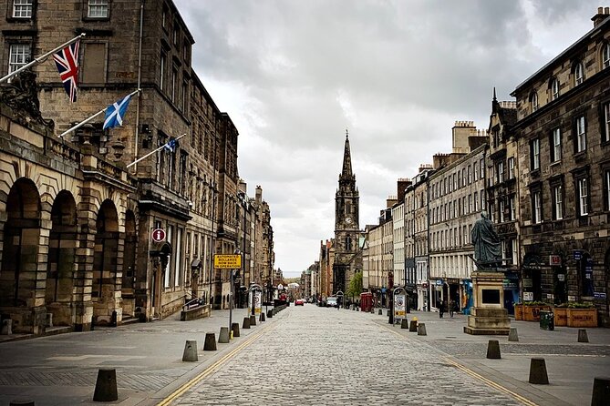 Edinburgh Unveiled: Luxury Private Driving Tour of Edinburgh - Arthur’s Seat: The Volcanic Climb You Can Do Without Stress