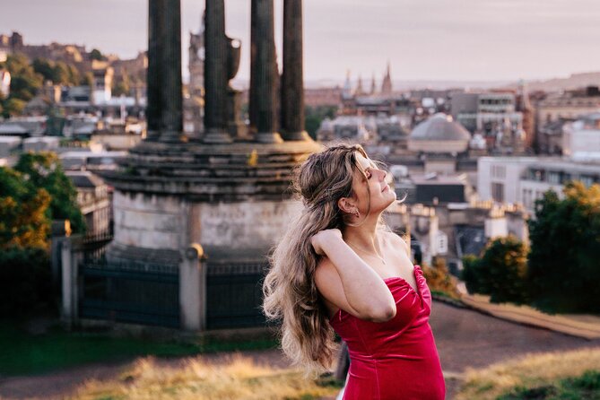 Enchanted Professional Private Photoshoot Tour in Edinburgh - Grassmarket to the Vennel Viewpoint: The First Big Castle Moment