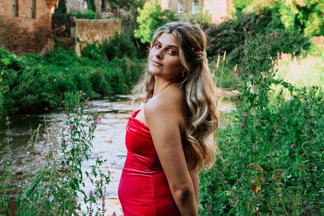 Enchanted Professional Private Photoshoot Tour in Edinburgh - Calton Hill at Golden Hour: The Best Finish Line