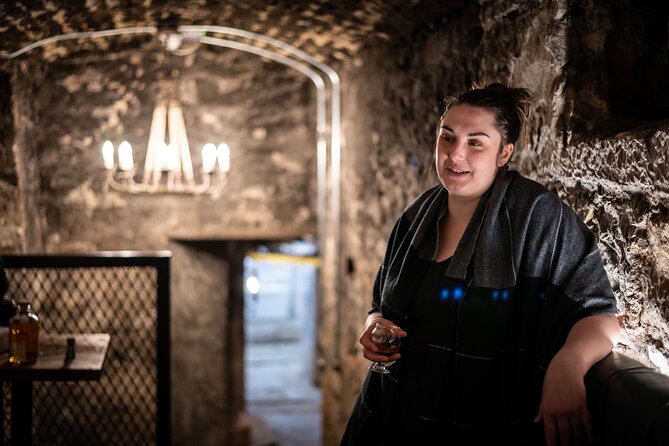 Evolution of Gin and Underground Gin Tasting in Edinburgh | 1hr - The tasting part: four gins, mixed to your tastes, explained as you go