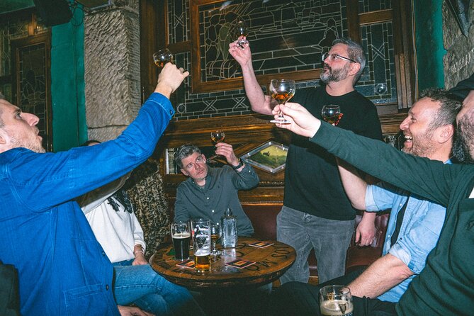 Explore Glasgow: Scottish Rogue Whisky Walking Pub Crawl - A Glasgow Whisky Crawl That Moves on Foot