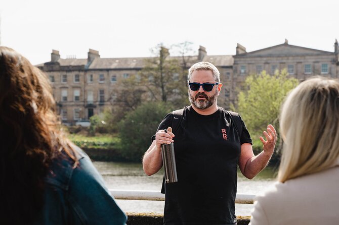 Explore Glasgow: Scottish Rogue Whisky Walking Pub Crawl - Starting at 14 St Enoch Sq, and Getting Your Bearings Fast