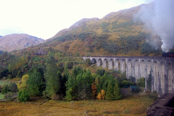 From Glasgow: Glenfinnan, Highlands and Loch Lomond - Glenfinnan Viaduct: the big moment (and the train timing question)