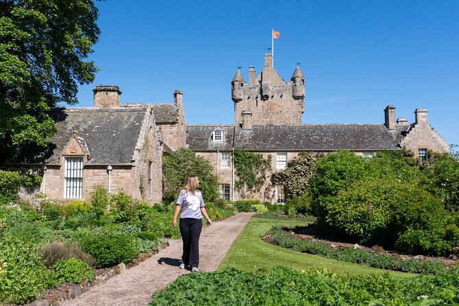 From Inverness: Cawdor Castle, Cairngorms and Highland Coos - Key things to know before you go