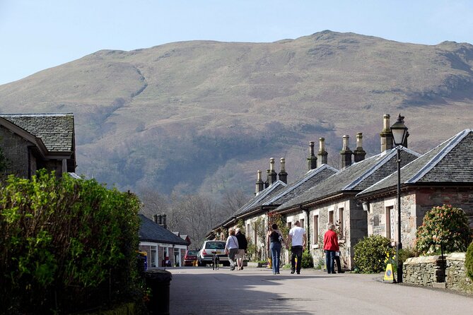 Full-Day Highland Lochs Glens and Castles Tour from Edinburgh - Getting out of Edinburgh smoothly, at 8:30 am, with a small group