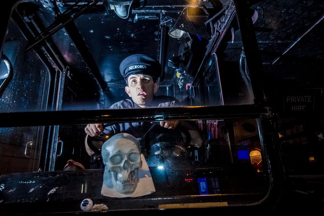 Ghost Bus Tour of Edinburgh - Edinburgh Castle and Old Town history: the first wave of grim stories