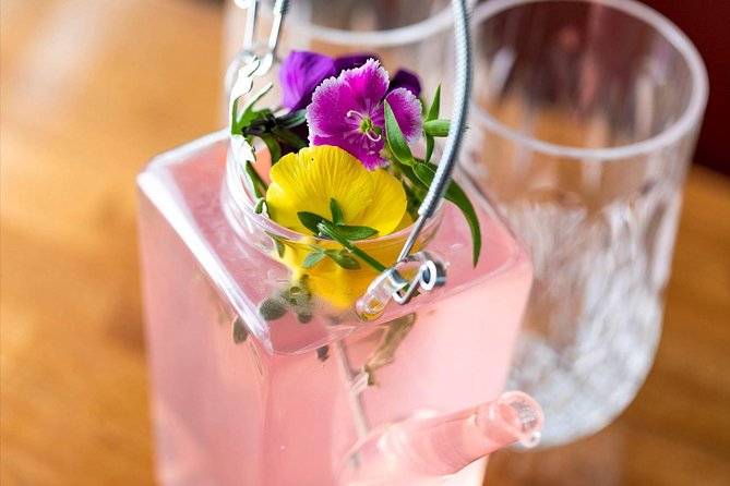 Glasgow Gin Tea Experience - A tea-bus tour built around food, not speeches