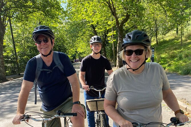 Glasgow Highlights Bike or Ebike Tour - University of Glasgow cloisters under the spires, inclines included