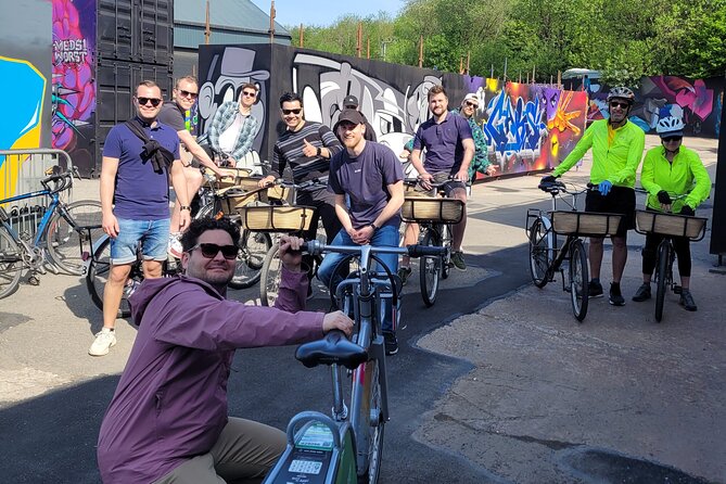 Glasgow Highlights Bike or Ebike Tour - From the Pentagon Centre to Govan, you start in the real Glasgow