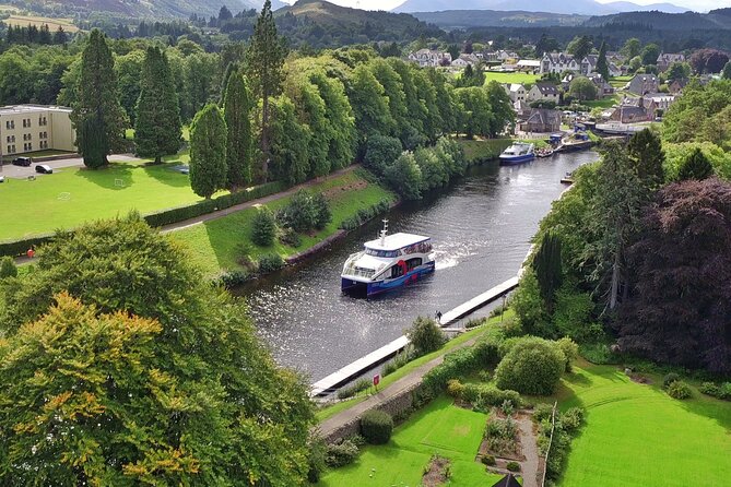 Glasgow: Loch Ness, Glencoe & The Highlands - Fort Augustus and Loch Ness: your best chance for a proper Ness moment