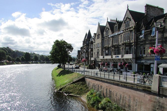 Glasgow: Loch Ness, Inverness & The Highlands - 2 Day Tour - Starting in Glasgow, ending in Edinburgh, with the driving handled