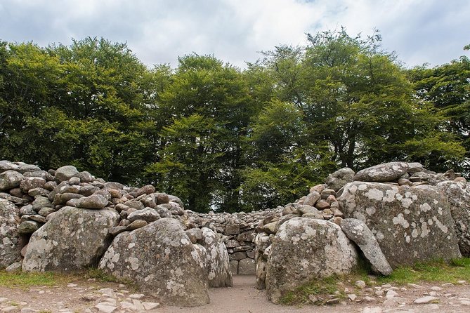 Glasgow: Loch Ness, Inverness & The Highlands - 2 Day Tour - Culloden Battlefield: Jacobite history, with a full hour to absorb it