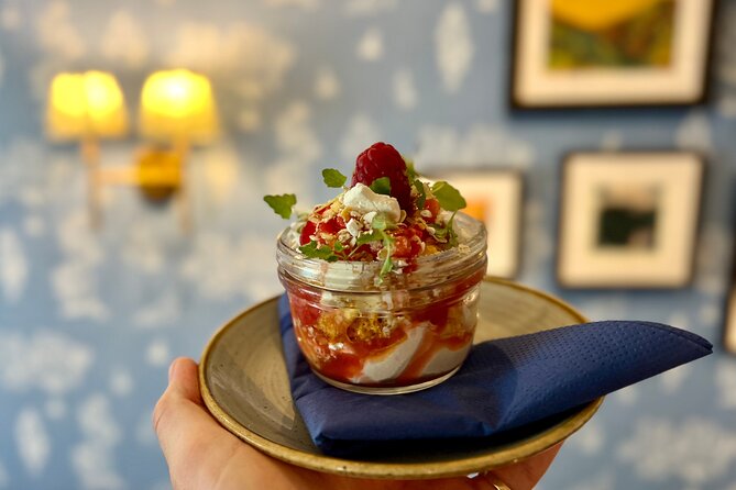Glasgow West End Food Tour: 7 Tastings, Scotch & Local Stories - Hillhead’s church-turned pub: Cullen Skink and haggis