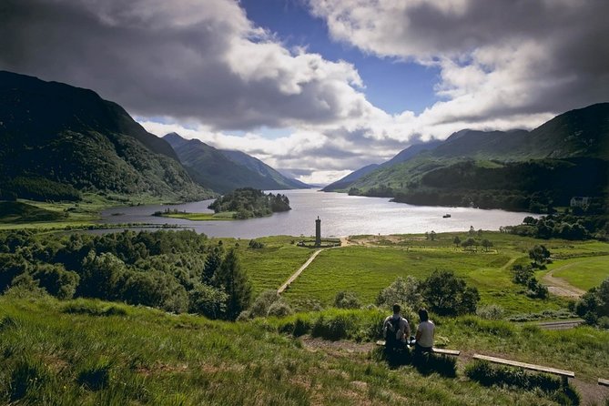 Glenfinnan Viaduct, Glencoe & Loch Shiel tour from Glasgow - Luss on Loch Lomond: the calm opener that sets the tone