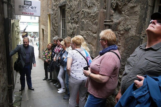 Guided Edinburgh Private Walking Tour - The Royal Mile Without the Headache