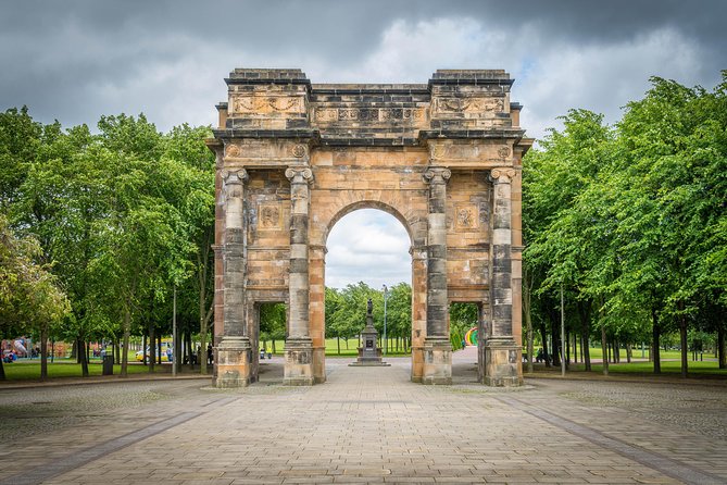 Half-Day Private Glasgow Must-Sees Tour - Duke of Wellington Statue and the Gallery of Modern Art Area
