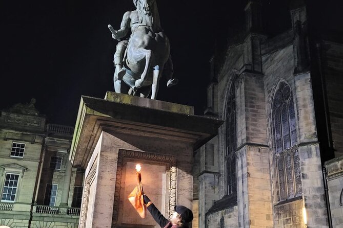 Haunted Histories walking Tour - Greyfriars Kirkyard: the 20-minute haunted pause you’ll remember