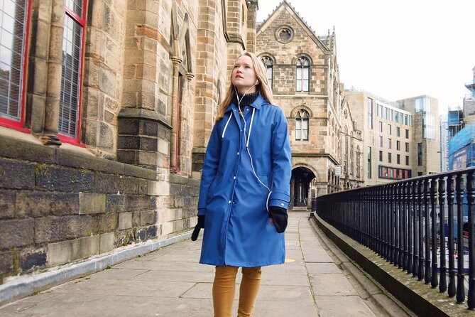 Highlights from Edinburgh’s Old Town: A Self-Guided Audio Tour - Riddle’s Court: a hidden place you can actually find