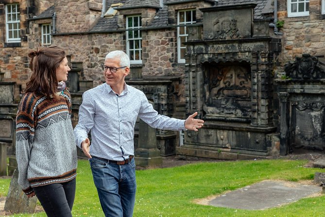Highlights & Hidden Gems With Locals: Best of Edinburgh Private Tour - How long you’ll walk, and why moderate fitness matters