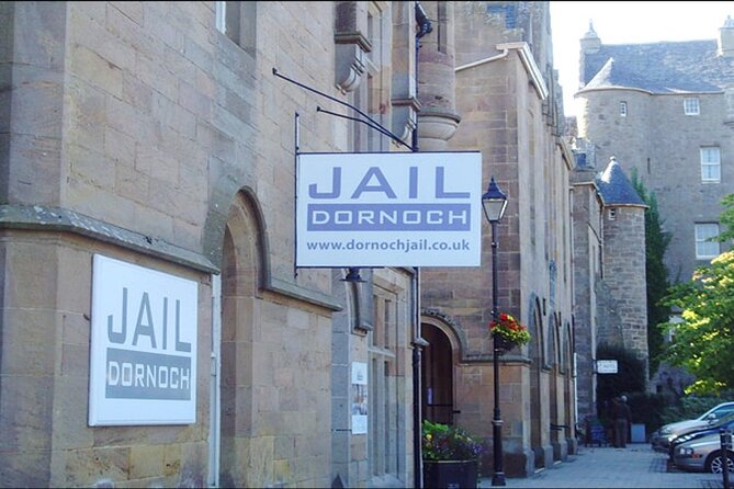 Invergordon Cruise Excursion - Castle ,Whisky and History Tour - Dornoch town hour: cathedrals, golf, and the Witch’s Stone