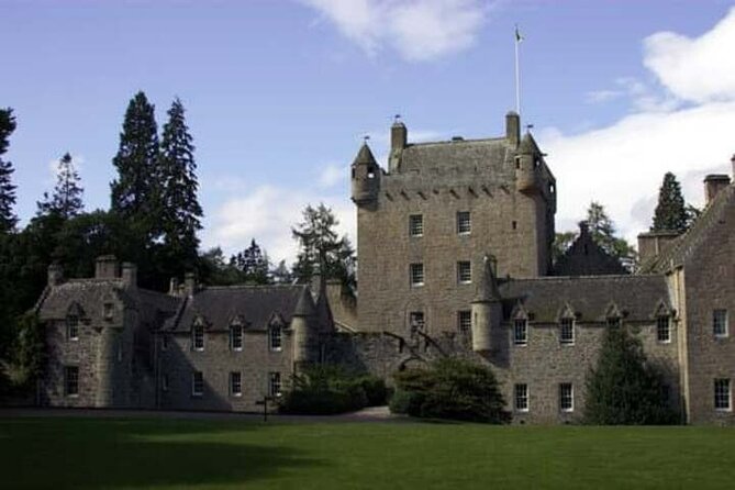 Invergordon Shore Excursions: Loch Ness, Culloden, Cawdor & More - Cawdor Castle: Unscathed After Uprisings, Still a Living Home