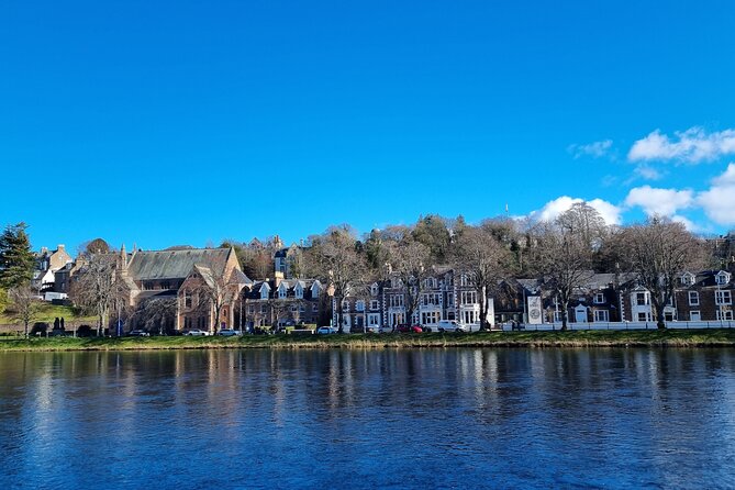 Inverness and Outlander Private Self-Guided Walking Tour - How the self-guided app tour works (and why that matters)