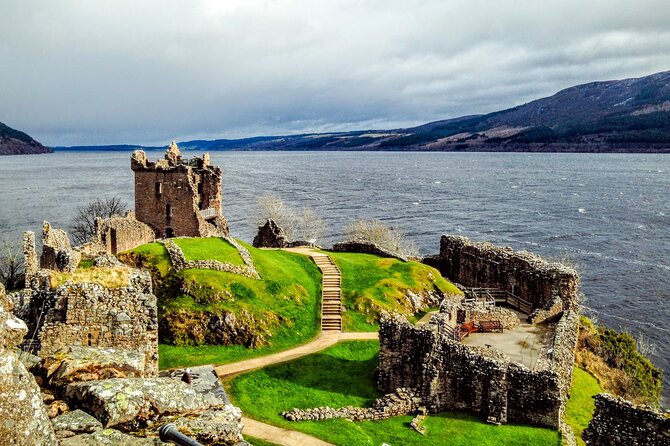 Inverness Highlands Bucket List Tour - Great Glen Distillery: A Free Gin Sample Made With Loch Ness Water