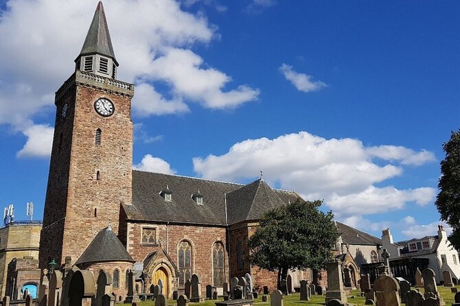Inverness Quest: Self Guided City Walk & Immersive Treasure Hunt - What to bring: the practical kit for a phone-led city quest