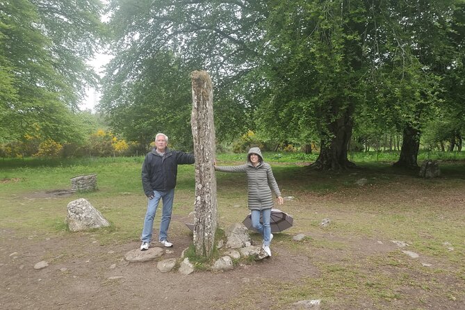 Inverness Tour-Cawdor Castle & Culloden Battlefield, ClavaCairns - Cawdor Castle: Medieval Drama, 12 Principal Rooms, and Collections Spanning Millennia