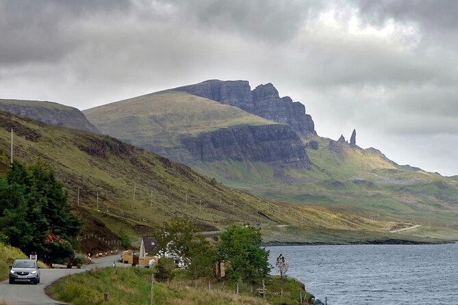 Isle of Skye Adventure from Inverness - Portree lunch time: shops, harbour colors, and real breathing room
