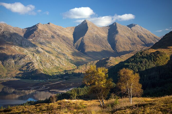 Isle of Skye Day Tour - Eilean Donan Castle: the postcard stop with real time