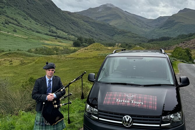 Isle of Skye Day Tour from Fort William - Eilean Donan Castle: quick photos, coffee stop, and the gift shop browse