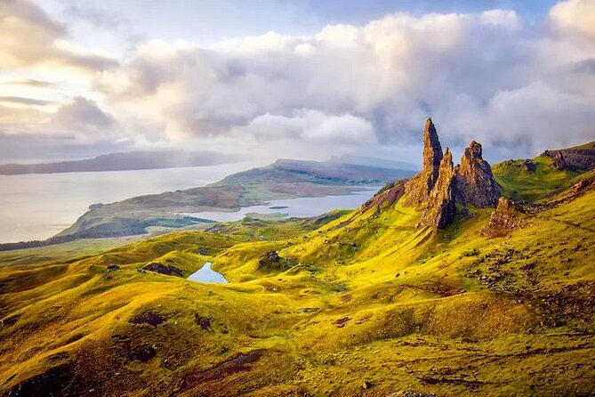 Isle Of Skye Tour - First Big Hit: Loch Ness Region and a Urquhart Castle Stop