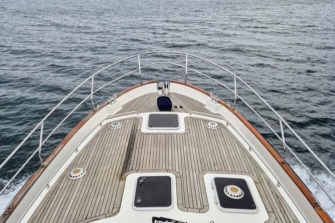 Jacobite Train and Private Cruise of Loch Nevis with Lunch - The Remote Pub Stop and Full Seafood Lunch with Wine