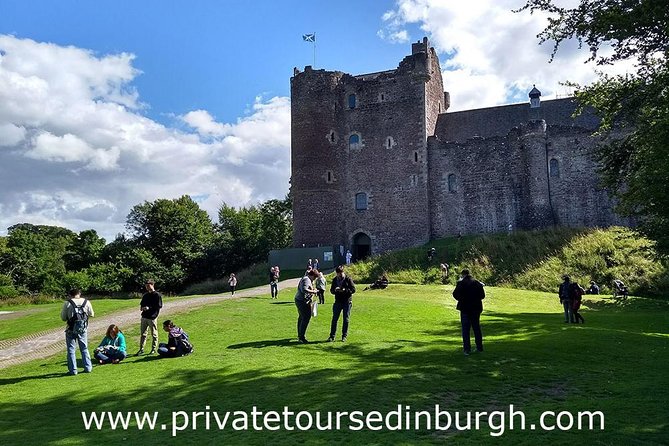 Jamie Fraser Outlander tour to Lallybroch tours Edinburgh - Midhope Castle, your Lallybroch stand-in: how to use the hour well