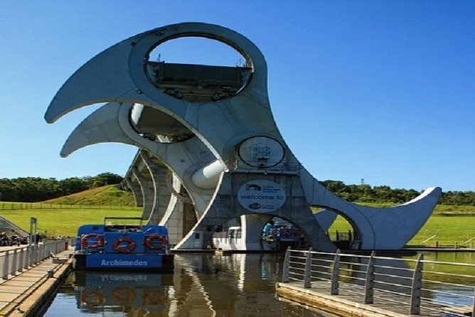 Kelpies and Falkirk Wheel Private Tour for 1 - 4 people from Greater Glasgow - Key highlights to look for