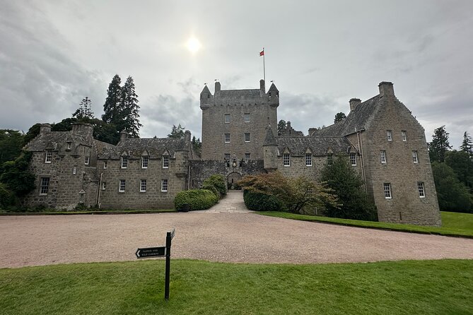 Loch Ness, Cawdor Castle, Outlander Sites & More from Inverness - Great Glen Distillery: the free gin tasting that makes it feel local