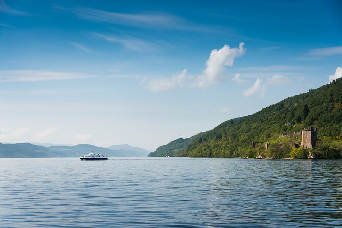 Loch Ness Cruise and Urquhart Castle visit from Inverness - Cruise Loch Ness From Dochgarroch Lock: What You’ll See and How to Get the Best Seats