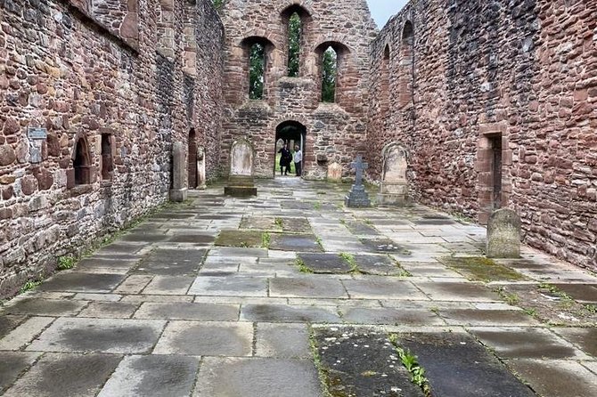 Loch Ness,Culloden Battlefield,Cawdor Castle & Much More From Inverness City - Inverness Cathedral and the River Ness story behind the name